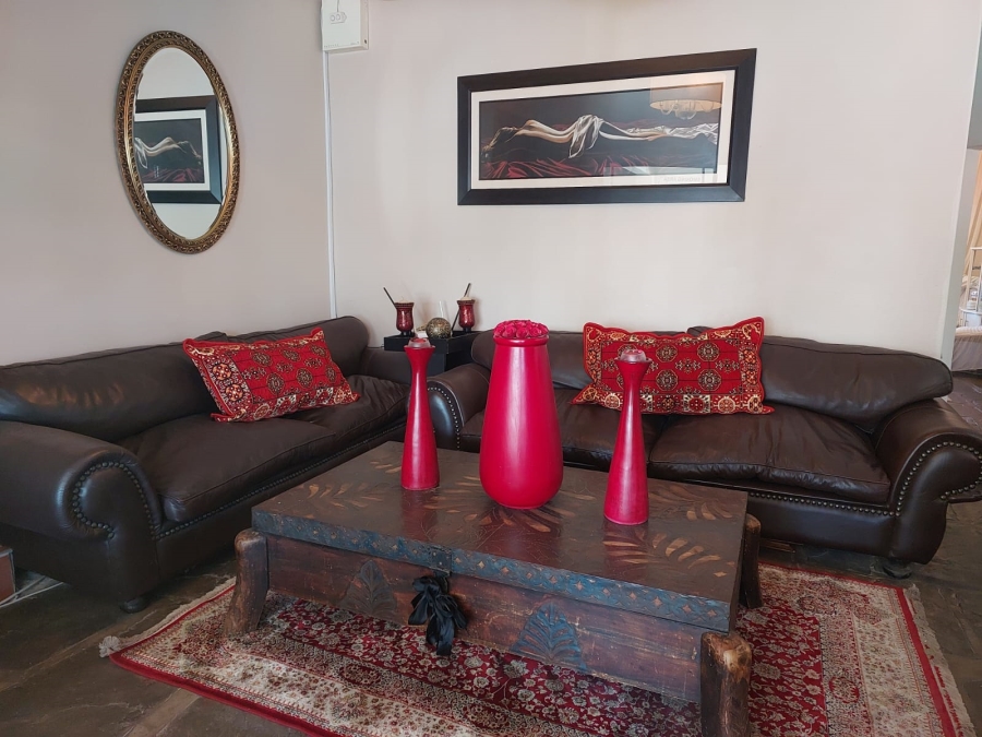 8 Bedroom Property for Sale in Country Club Western Cape